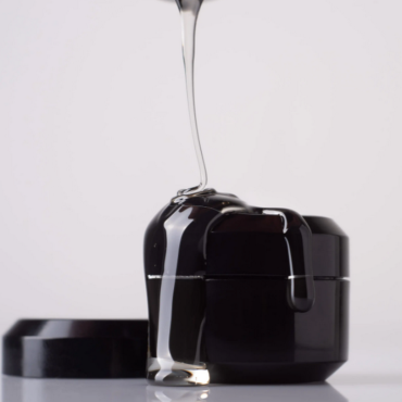 Gel Base corrector sin pincel Komilfo, 15 ml