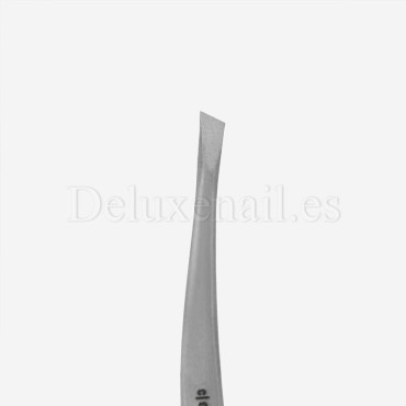 TC-13/3 - Pinza para las cejas Staleks Classic, forma biselada, 5 mm