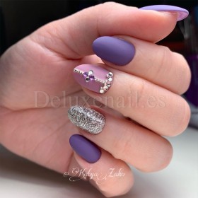 Esmalte Permanente Komilfo D113, Violeta poco oscuro, 8 ml