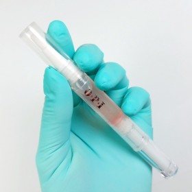 Aceite-pincel de cutícula y uñas OPI, Rosa, 5 ml