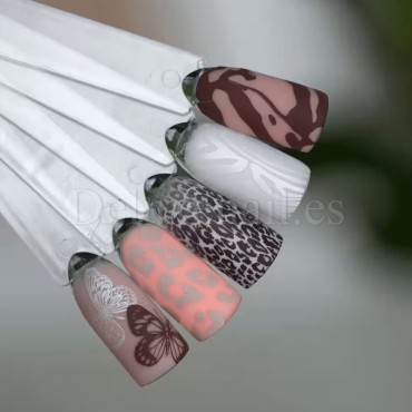 Esmalte Stamping Dark 44, Blanco Metalizado, 10 ml