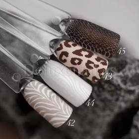 Esmalte Stamping Dark 42, Lila grisáceo, 8 ml