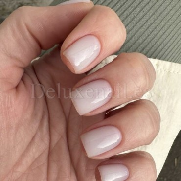 Cover Base Milk 01 NAILSOFTHEDAY, base camuflaje, blanco lechoso, 30 ml