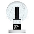 Potal Base 09 NAILSOFTHEDAY, base decorativa, gris lechoso con trozos de foil plateado, 10 ml