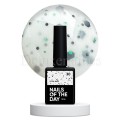 Potal Base 30 NAILSOFTHEDAY, base decorativa, blanco lechoso con hexágonos negro y verde, 10 ml