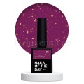 Malbec Base Potal 01 NAILSOFTHEDAY, base decorativa, rosa fucsia con trozos de foil dorado, 10 ml