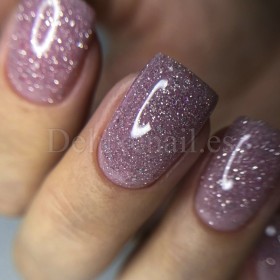 Reflective Base 06 NAILSOFTHENIGHT, base decorativa, rosa apagado con micro brillo reflectante, 10 ml