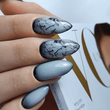 Placa Grande 25, Taki Da