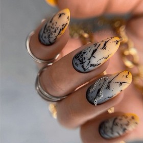 Placa Grande 25, Taki Da