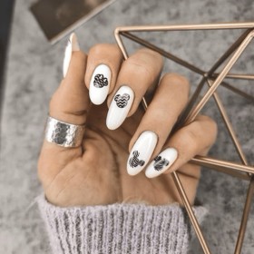 Placa Grande 27, Taki Da