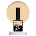 Cover Base 10 NAILSOFTHEDAY, base camuflaje, melocotón, 10 ml