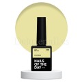 Cover Base 17 NAILSOFTHEDAY, base de color amarillo pastel, 10 ml