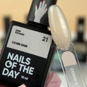 Cover Base 21 NAILSOFTHEDAY, base de color melocotón claro, 10 ml