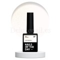 Cover Base Milk Shimmer 07 NAILSOFTHEDAY, base camuflaje, blanco lechoso con micro brillo dorado, 10 ml
