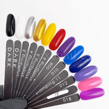 Esmalte con pegajosidad Stamping Dark 01, Negro, 10 ml