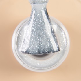 Pro Base 16 DARK, base camuflaje, blanco lechoso con micro brillo, 30 ml