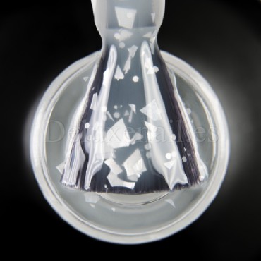 Base Camuflaje Dark Potal 18, Blanco lechoso traslúcido con foil plateado, 15 ml