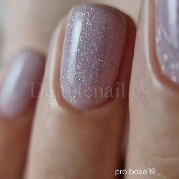 Pro Base Camuflaje Dark 19, Violeta con micro brillo, 30 ml