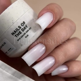 Builder Gel 02 NAILSOFTHEDAY, gel constructor blanco lechoso, 15 ml