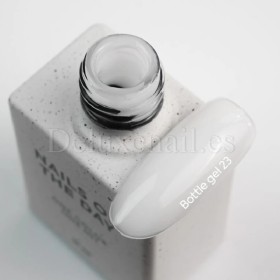 Bottle Gel con pincel 23 NAILSOFTHEDAY, 10 ml