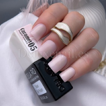 Liquid Polygel Caramel 05 DE LA RO, polygel líquido violeta claro, 15 ml