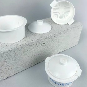 Contenedor plástico para desinfección y esterilización de fresas 120 ml, blanco