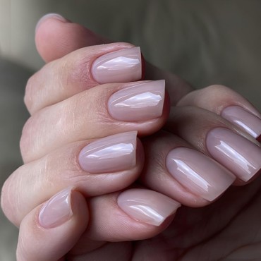 Iconic Gel 11 DARK, gel constructor líquido, nude almendra, 15 ml