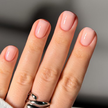 Creamy Top DARK, top sin pegajosidad beige rosado con UV filtro, 10 ml