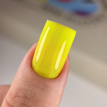 Colección Verano NAILSOFTHEDAY 7 esmaltes semipermanentes de colores veraniegos en caja bonita