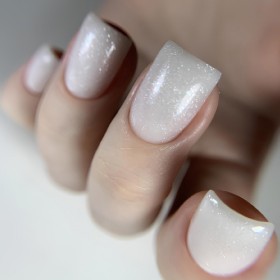 Pro Base 16 DARK, base camuflaje, blanco lechoso con micro brillo, 30 ml