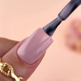 Liquid Polygel Coffee Rose 05 DE LA RO, polygel líquido de color rosa nude, 15 ml