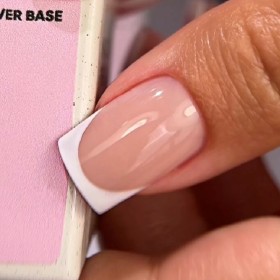 Cover Base 05 NAILSOFTHEDAY, base camuflaje, beige, 30 ml