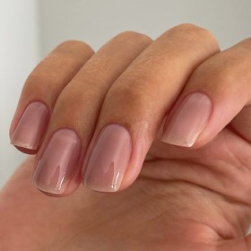 Capuccino Top DARK, top sin pegajosidad beige rosado con UV filtro, 10 ml
