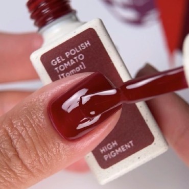 Gel Polish Tomato 130 NAILSOFTHEDAY, esmalte semipermanente rojo tomate oscuro, 10 ml