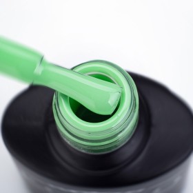 Esmalte Permanente Komilfo D160, Verde césped claro, 8 ml