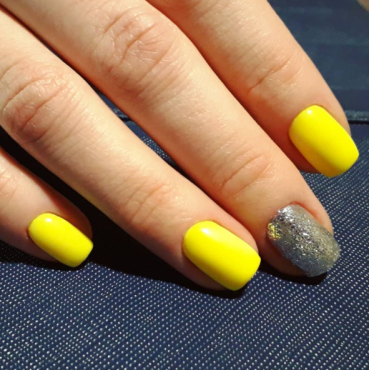 Esmalte Permanente Komilfo D269, Amarillo neón, 8 ml