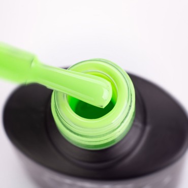 Esmalte Permanente Komilfo D268, Verde claro neón, 8 ml